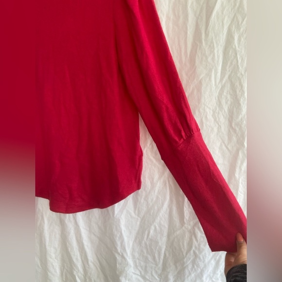 Anthropologie Puff Sleeved Cozy Turtleneck Top in Hot Pink
Size Small - Picture 9 of 13
